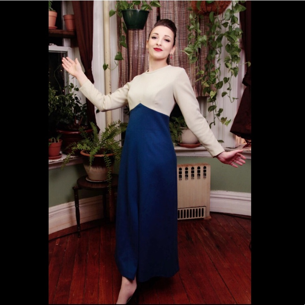 Amazing 1970s long dress